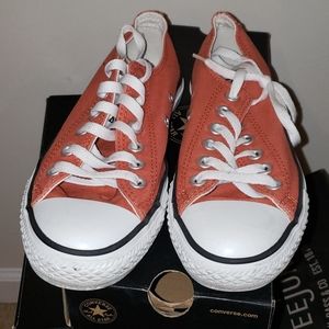 CONVERSE CHUCK TAYLORS